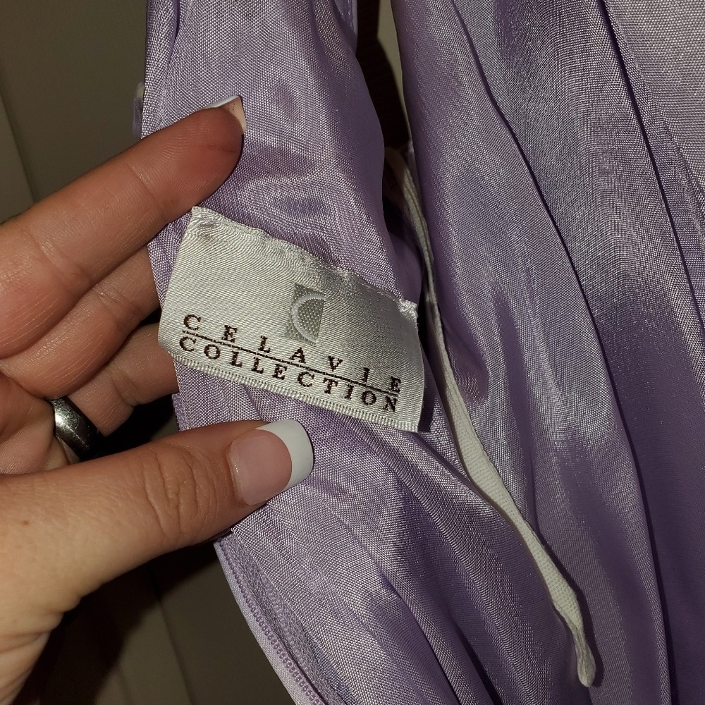 Lilac and white bridesmaid dress - Picture 5 of 7